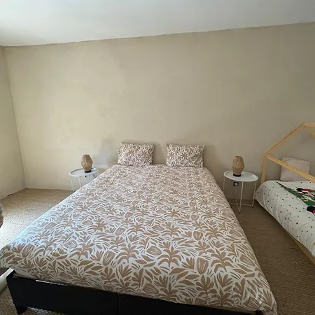 La Petite Chaumiere Bouilhonnac